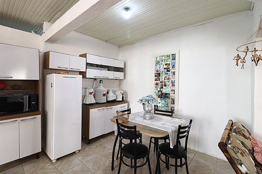 Cozinha de casa para alugar com 1 quarto, 98m² em Farrapos, Porto Alegre