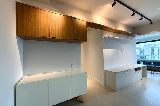 Sala de apartamento para alugar com 2 quartos, 70m² em Cerqueira César, São Paulo
