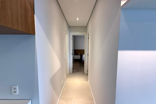 Corredor de apartamento para alugar com 2 quartos, 70m² em Cerqueira César, São Paulo