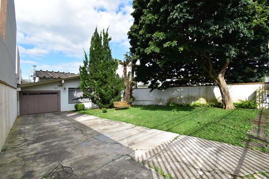 Quintal de casa à venda com 6 quartos, 280m² em Boqueirão, Curitiba