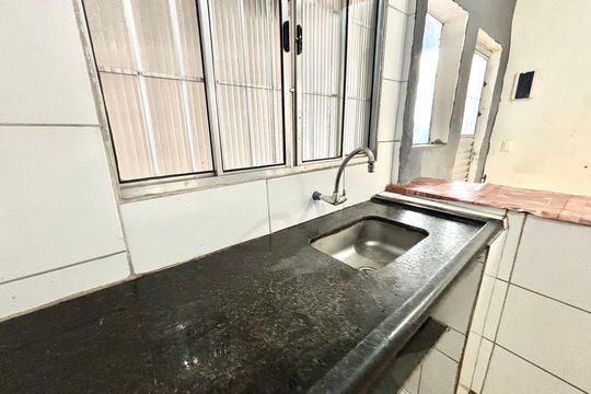 Cozinha de casa para alugar com 2 quartos, 98m² em Jardim Brasil, São Paulo