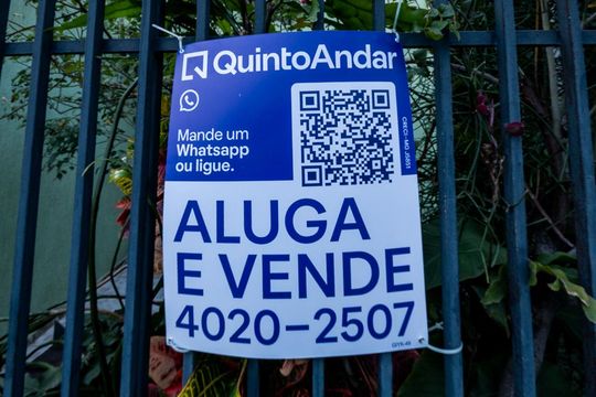 Placa  de casa à venda com 3 quartos, 180m² em Itapoã, Belo Horizonte