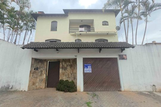Fachada de casa para alugar com 5 quartos, 486m² em City Bussocaba, Osasco