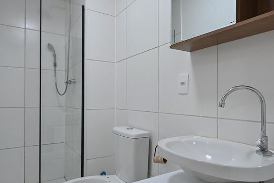Banheiro de apartamento para alugar com 2 quartos, 40m² em Morumbi, São Paulo