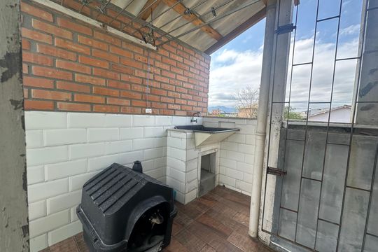 Área de Serviço de casa para alugar com 2 quartos, 70m² em Forquilhinhas, São José
