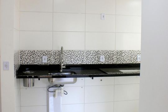 Cozinha  de apartamento para alugar com 2 quartos, 49m² em Vila Alzira, Guarulhos