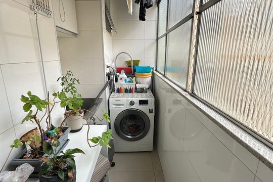 Área de serviço de apartamento para alugar com 3 quartos, 76m² em Jardim Pacaembu, Campinas