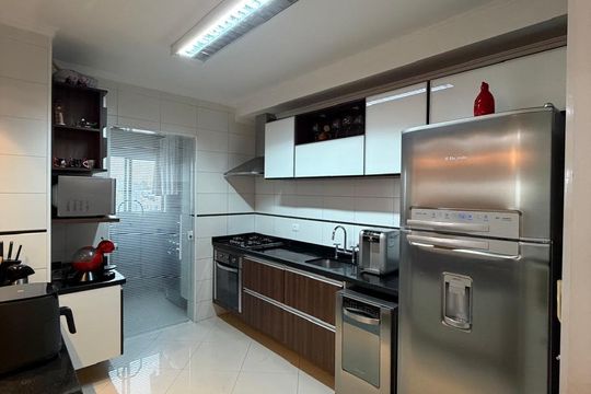 Apartamento à venda com 2 quartos, 96m² em Vila Valparaíso, Santo André