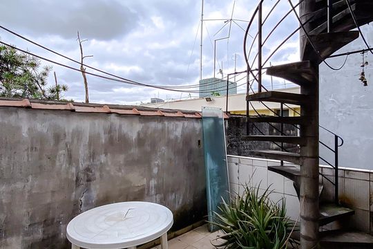 Área externa de casa à venda com 3 quartos, 110m² em Pari, São Paulo