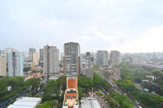 Vista da Varanda de apartamento para alugar com 1 quarto, 32m² em Ibirapuera, São Paulo