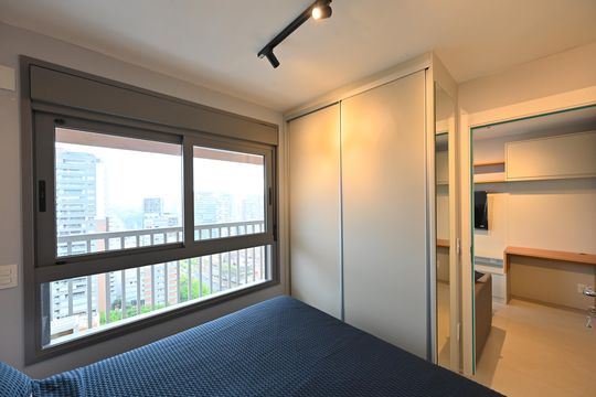 Quarto de apartamento para alugar com 1 quarto, 32m² em Ibirapuera, São Paulo