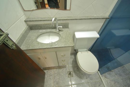 Banheiro  de apartamento para alugar com 2 quartos, 70m² em Jardim Gagliardi, São Bernardo do Campo