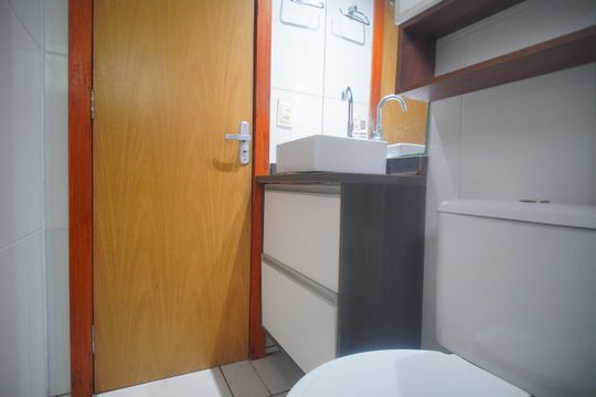 Banheiro de apartamento para alugar com 2 quartos, 44m² em Nova Sapucaia, Sapucaia do Sul