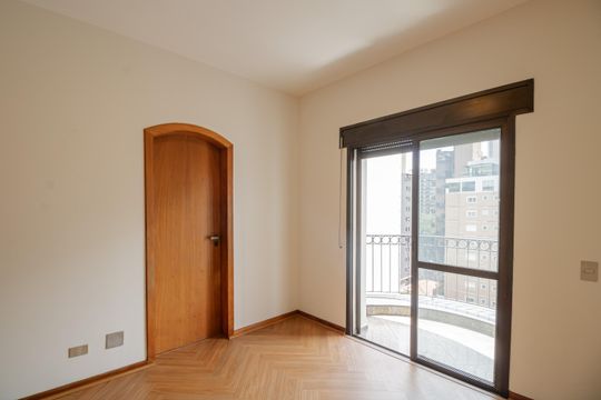 Suíte 1 de apartamento para alugar com 5 quartos, 230m² em Vila Nova Conceição, São Paulo