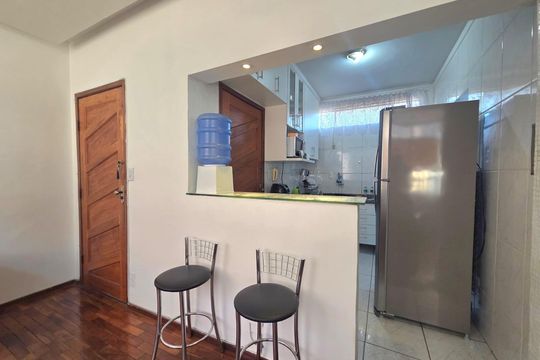 Cozinha de apartamento à venda com 3 quartos, 70m² em Monsenhor Messias, Belo Horizonte