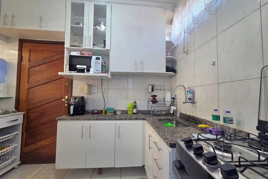 Cozinha de apartamento à venda com 3 quartos, 70m² em Monsenhor Messias, Belo Horizonte