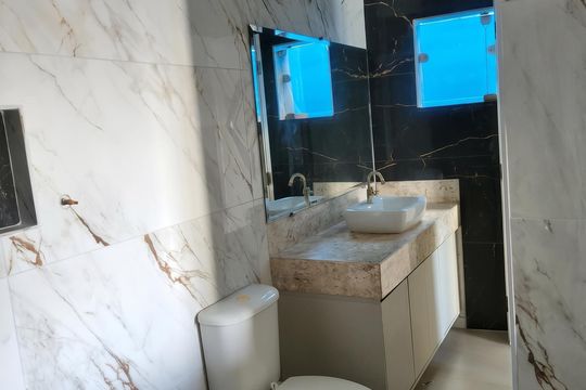 Banheiro de casa para alugar com 3 quartos, 250m² em Cabuçu, Guarulhos