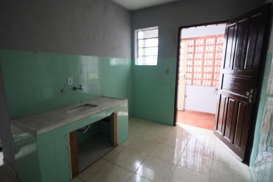 Cozinha 2 de casa à venda com 2 quartos, 155m² em Jardim D’abril, Osasco