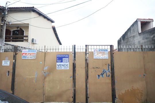 Fachada de casa à venda com 2 quartos, 155m² em Jardim D’abril, Osasco