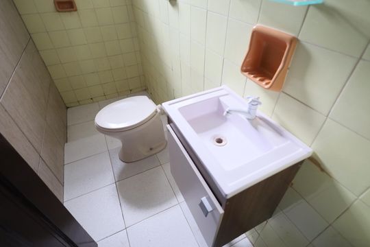 Banheiro 2 de casa à venda com 2 quartos, 155m² em Jardim D’abril, Osasco