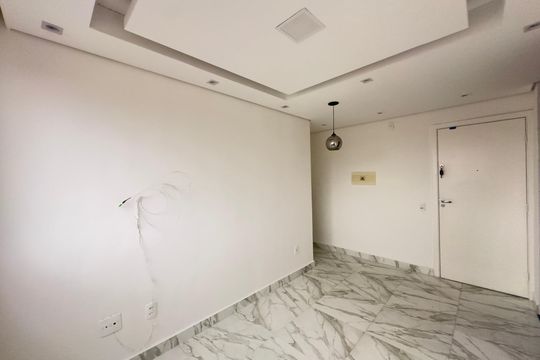 Sala de apartamento para alugar com 2 quartos, 42m² em Vila Cristalia, São Paulo
