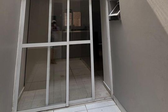 Área externa de casa à venda com 3 quartos, 125m² em Vila Ivone, São Paulo