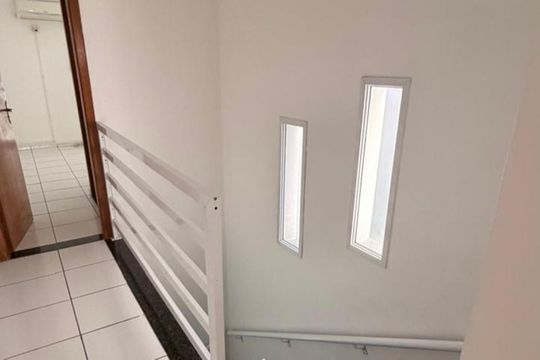 Corredor de casa à venda com 3 quartos, 125m² em Vila Ivone, São Paulo