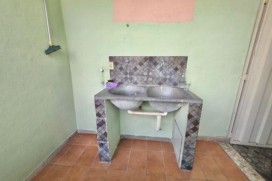 Área de Serviço de casa para alugar com 3 quartos, 220m² em Frei Eustaquio, Belo Horizonte