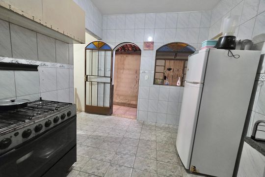 Cozinha  de casa para alugar com 3 quartos, 220m² em Frei Eustaquio, Belo Horizonte