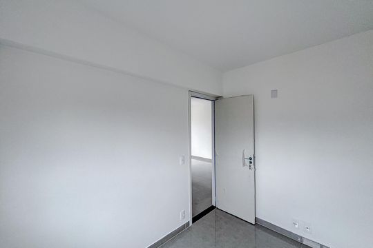 Quarto 2 de apartamento para alugar com 2 quartos, 57m² em Chácara Califórnia, São Paulo