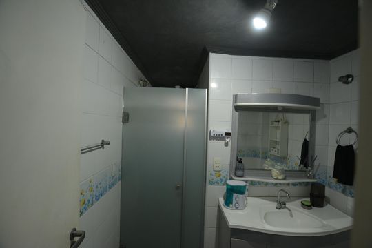 Banheiro de apartamento à venda com 3 quartos, 85m² em Jaguaré, São Paulo