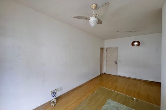 Sala de apartamento para alugar com 3 quartos, 90m² em Recreio dos Bandeirantes, Rio de Janeiro