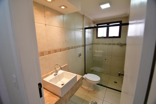 Banheiro Social de apartamento à venda com 2 quartos, 86m² em Vila Rossi Borghi E Siqueira, Campinas