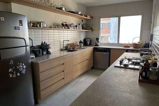 Cozinha de apartamento para alugar com 2 quartos, 120m² em Sumarezinho, São Paulo
