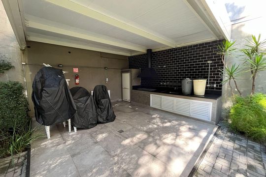 Área externa de apartamento para alugar com 2 quartos, 120m² em Sumarezinho, São Paulo