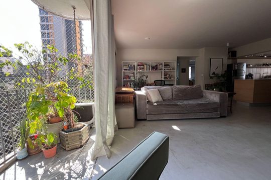 Apartamento para alugar com 2 quartos, 120m² em Sumarezinho, São Paulo