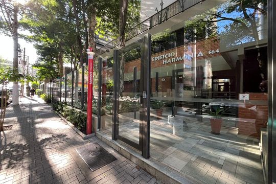 Fachada de apartamento para alugar com 2 quartos, 120m² em Sumarezinho, São Paulo