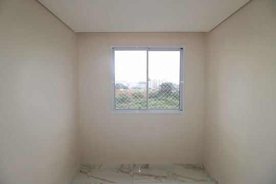 Quarto 1 de apartamento para alugar com 2 quartos, 41m² em Jardim Helian, São Paulo