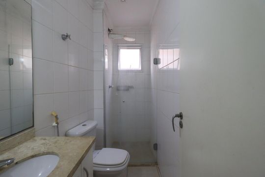 Banheiro de apartamento para alugar com 2 quartos, 63m² em Nova Aliança, Ribeirão Preto