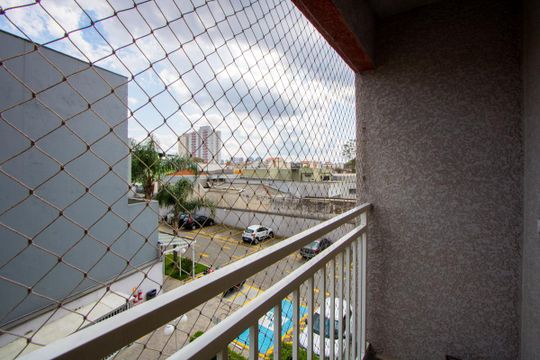 Varanda da sala de apartamento para alugar com 3 quartos, 57m² em Vila Homero Thon, Santo André