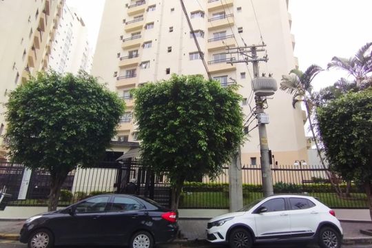 Fachada de apartamento para alugar com 2 quartos, 50m² em Santa Teresinha, São Paulo