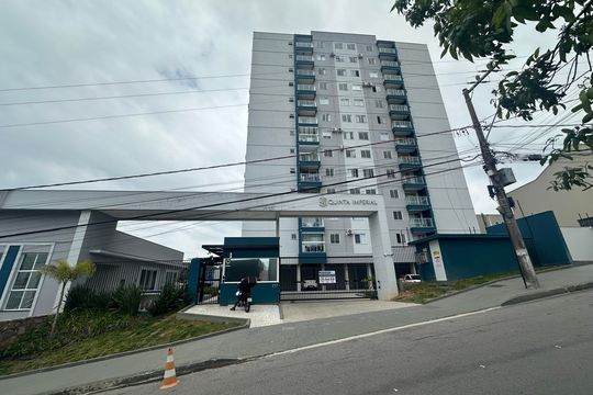 Fachada do condomínio de apartamento para alugar com 2 quartos, 60m² em Ipiranga, São José