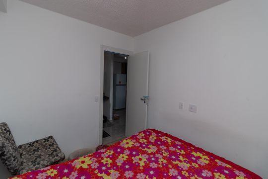 Quarto 2 de apartamento para alugar com 2 quartos, 37m² em Cidade São Mateus, São Paulo