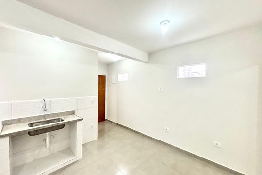 Sala/Cozinha de apartamento para alugar com 2 quartos, 50m² em Vila Dalila, São Paulo