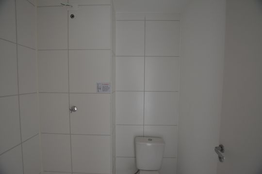 BANHEIRO de apartamento à venda com 1 quarto, 35m² em Vila Lobos, São Paulo