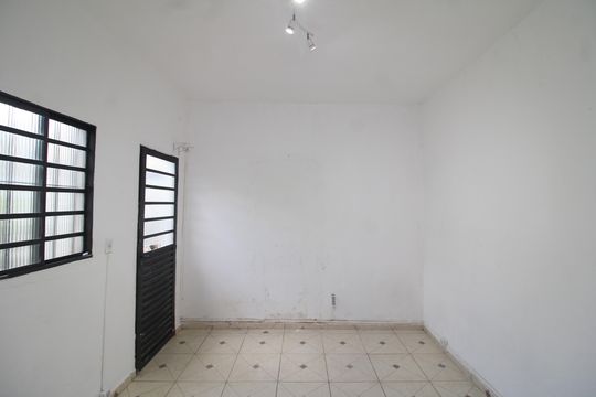 Sala de casa para alugar com 2 quartos, 40m² em Vila Basileia, São Paulo