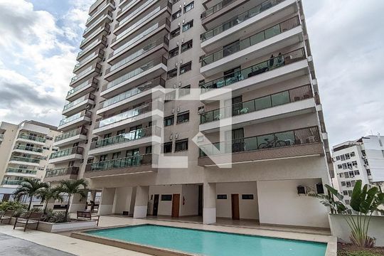 Fachada do Prédio de apartamento à venda com 4 quartos, 192m² em Tijuca, Rio de Janeiro