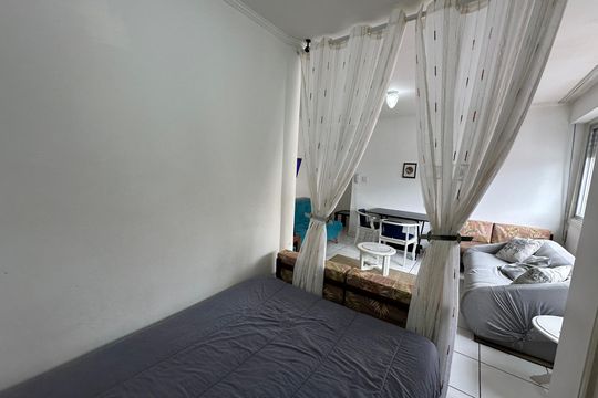 Quarto de apartamento para alugar com 1 quarto, 42m² em Itararé, São Vicente