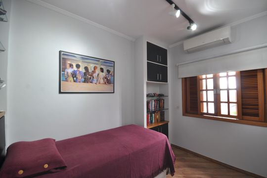Quarto 3 de casa à venda com 3 quartos, 228m² em Vila Mazzei, São Paulo