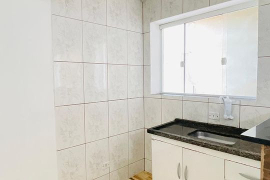 Cozinha de casa para alugar com 1 quarto, 46m² em Jardim Leonor, Cotia